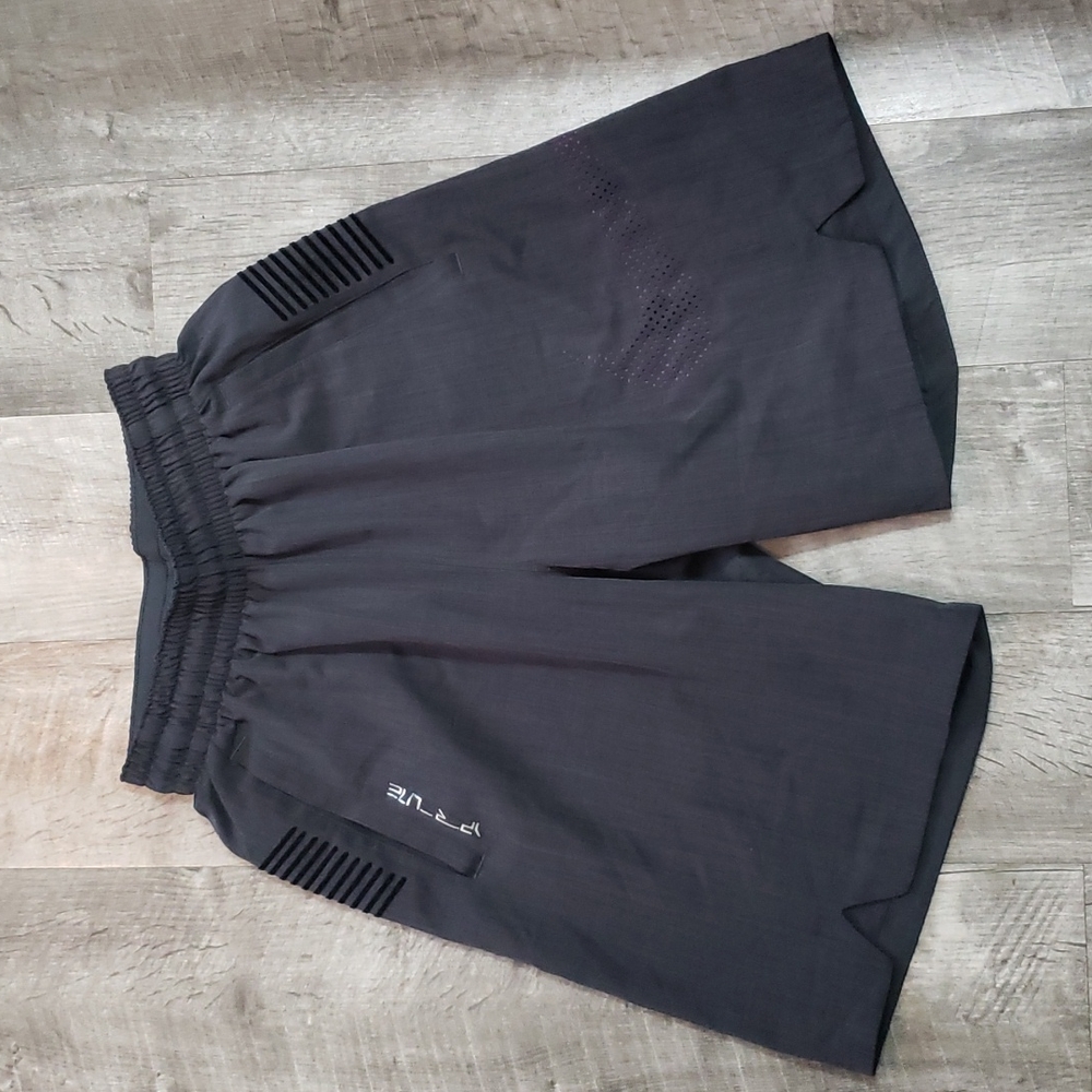 Nike hyper elite shorts